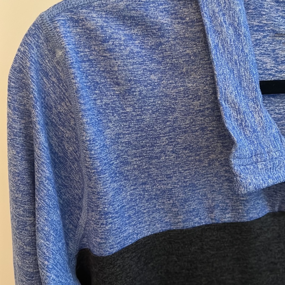 Color Block 1/4 Zip - Picture 4 of 11